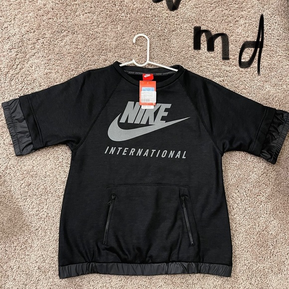 Nike sweatshirt tee - Picture 1 of 2